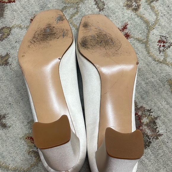 Specialty dyed champagne Stuart Weitzman heels - Picture 6 of 8